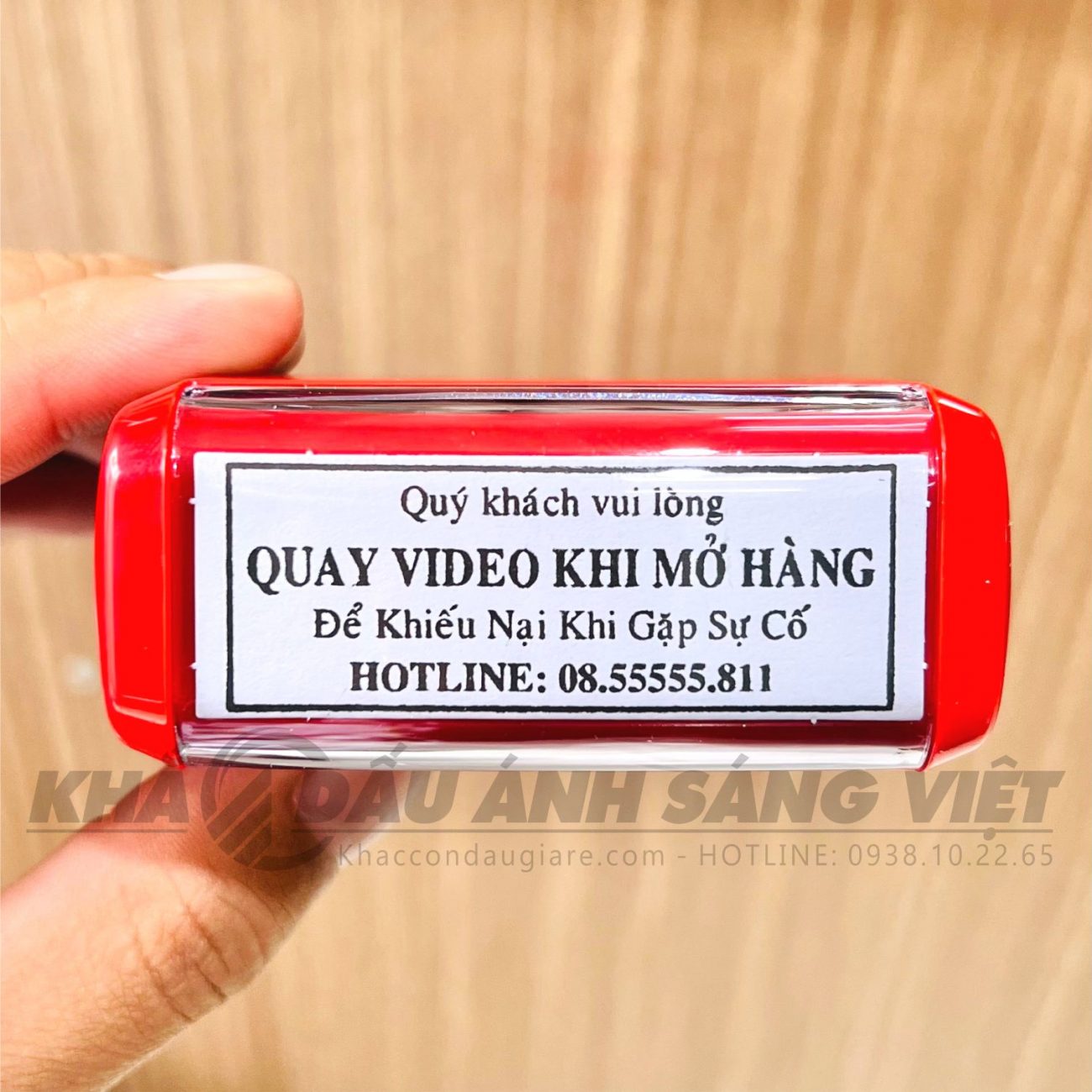 Con Dấu Quý Khách Vui Lòng Quay Video Khi Mở Hàng