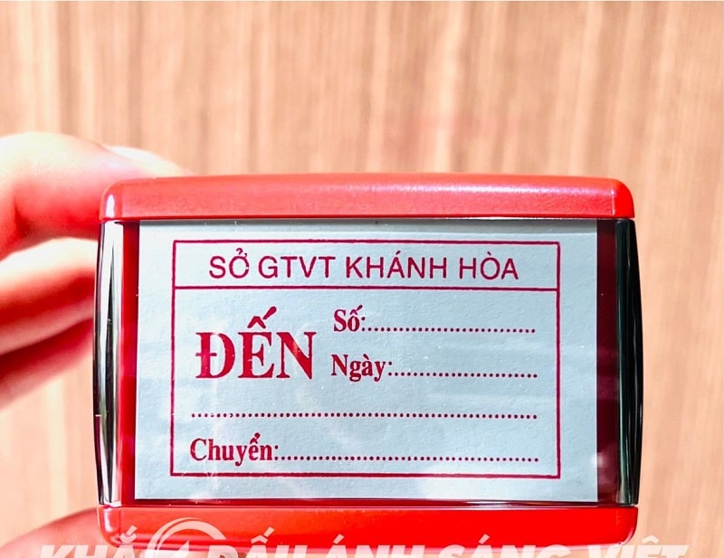 Kinh nghiệm lựa chọn đơn vị khắc dấu chất lượng tại Quận Long Biên
