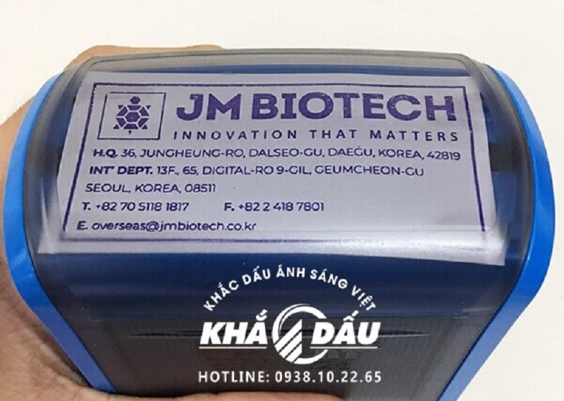 Khắc dấu tại Cầu Giấy