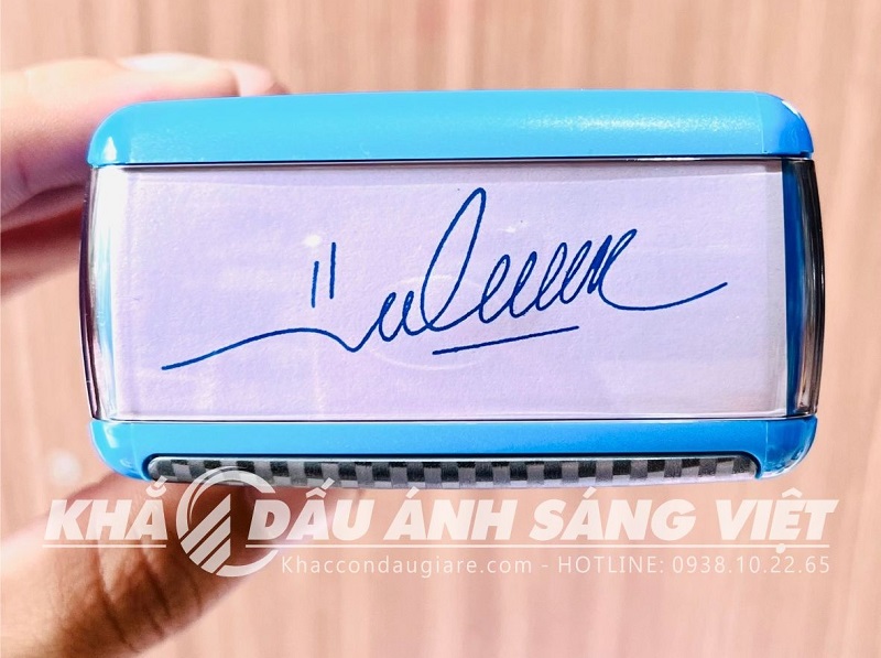 Khắc con dấu chữ ký